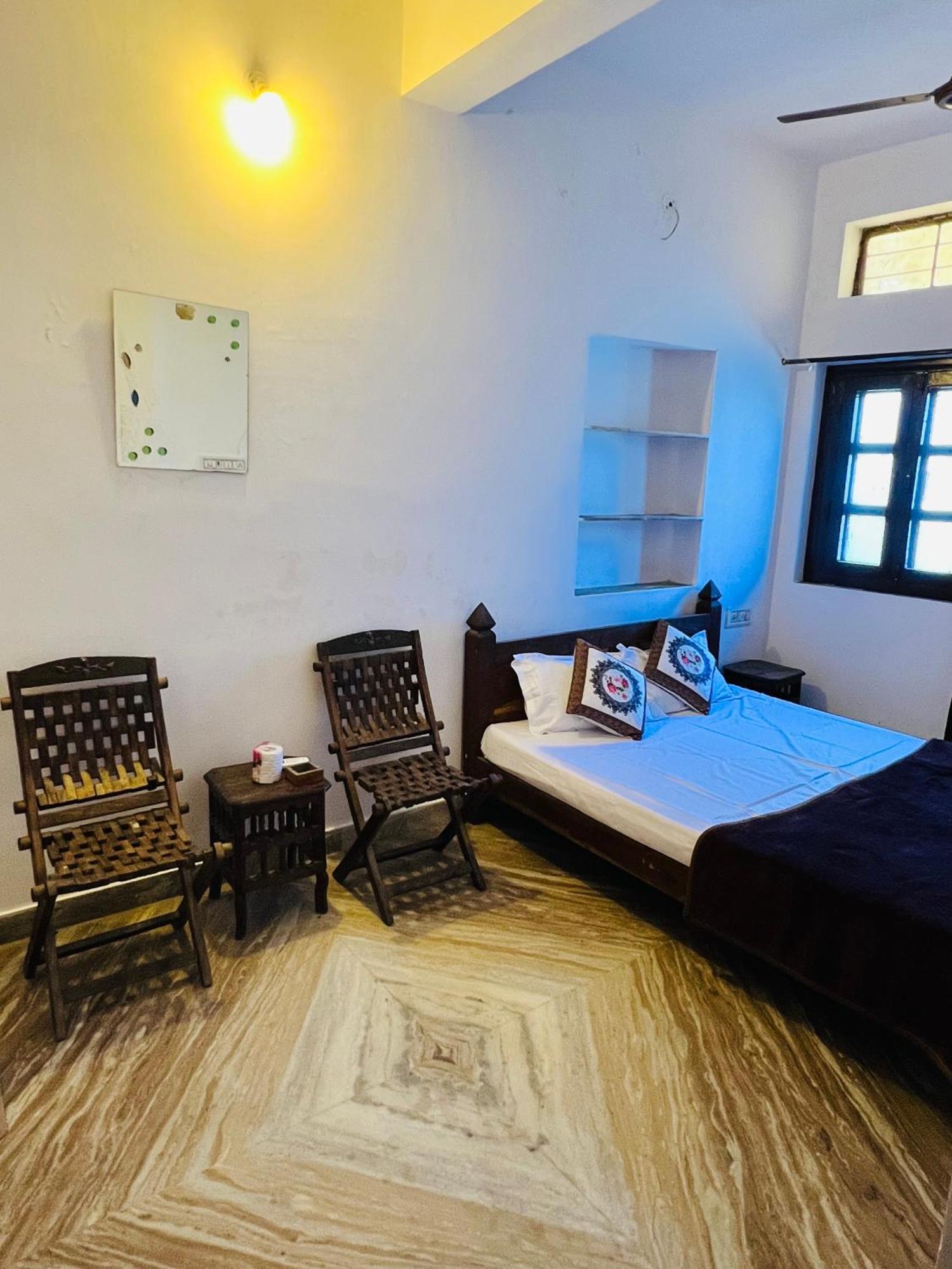 Suri Guest House Pushkar Bagian luar foto